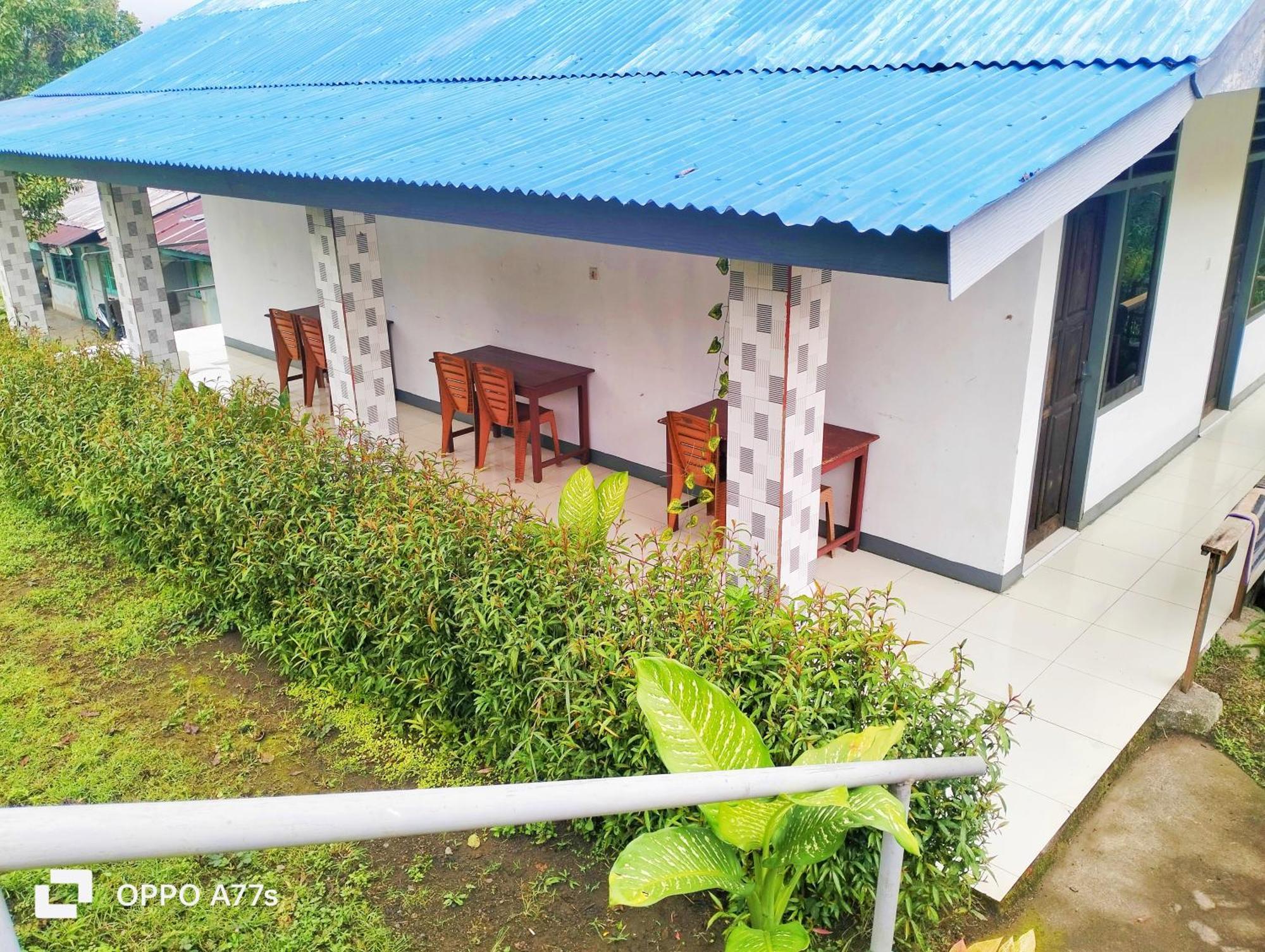 Wisma Kelimutu Ende Exterior photo